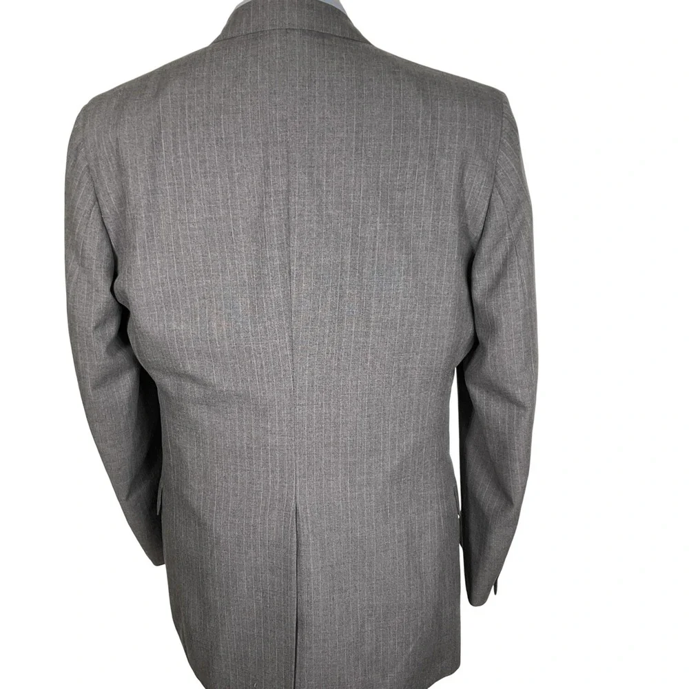 JOS A Bank Suit Men 42 32W‎ 29L Gray Pinstripe Modern Fit Career Classic